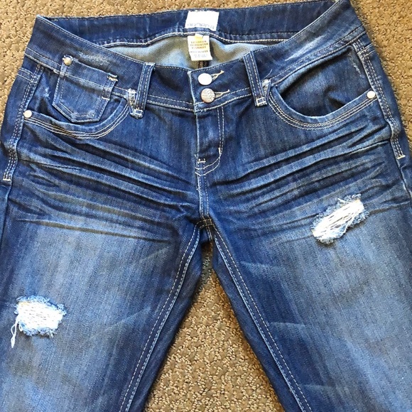 Arden B Distressed Jeans - Picture 3 of 15